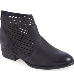 Seychelles Black Leather Laser Cut Ankle Boots